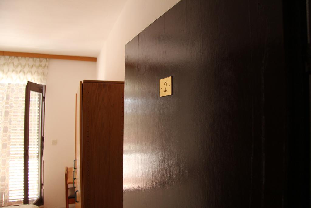Novalja Guesthouse Economy Rooms מראה חיצוני תמונה